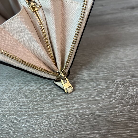 COACH Round Zip Wallet Leather F76517  Accordion Zip Around Wallet - Picture 9 of 9